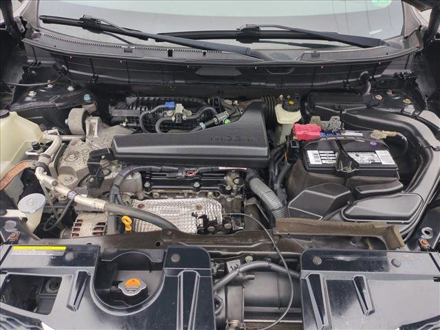 Used 2014 Nissan Rogue SV image 21