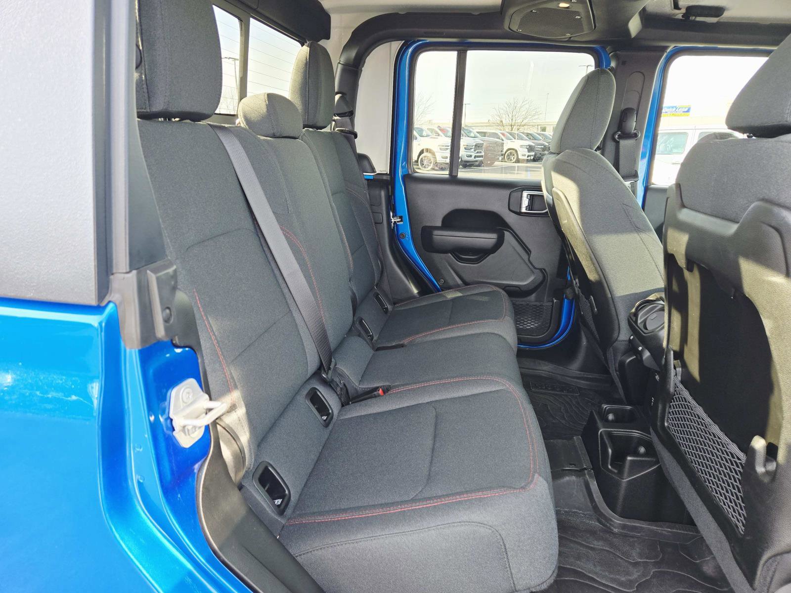 Used 2024 Jeep Gladiator Rubicon w/ Technology Group image 17