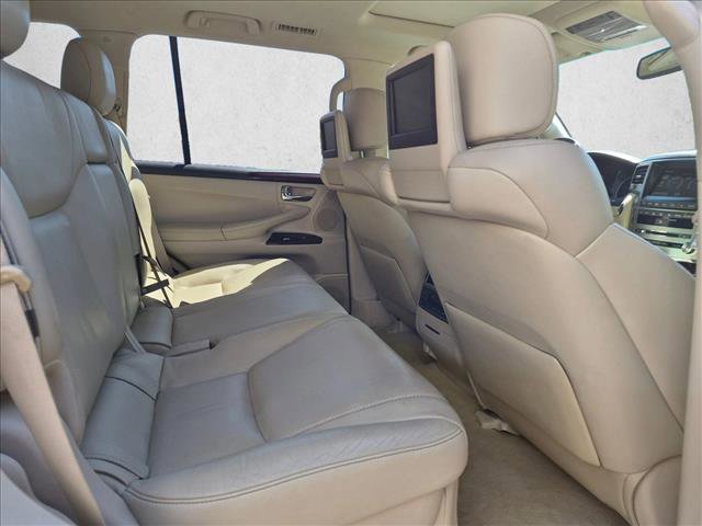 Used 2014 Lexus LX 570 4WD image 21