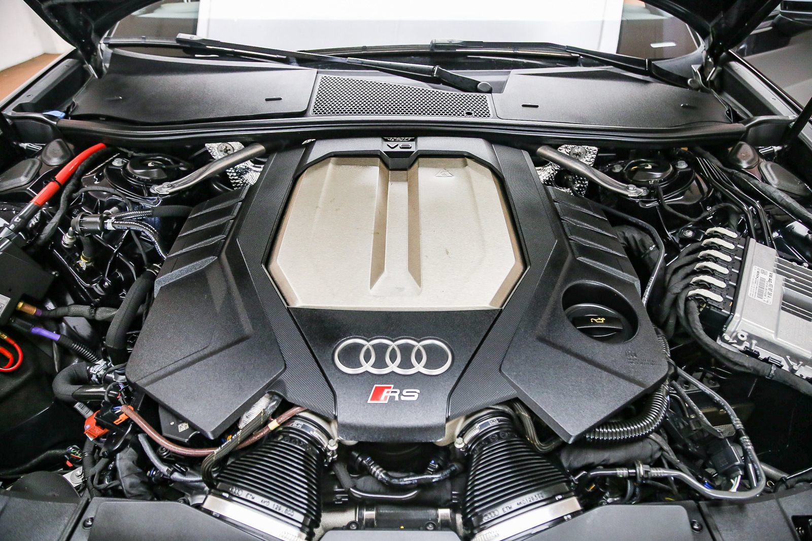 Certified 2021 Audi RS 6 w/ Executive Package AWD/4WD image 42