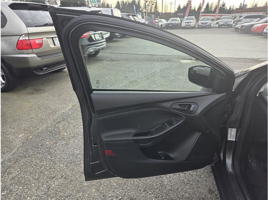 Used 2017 Ford Focus S image 13