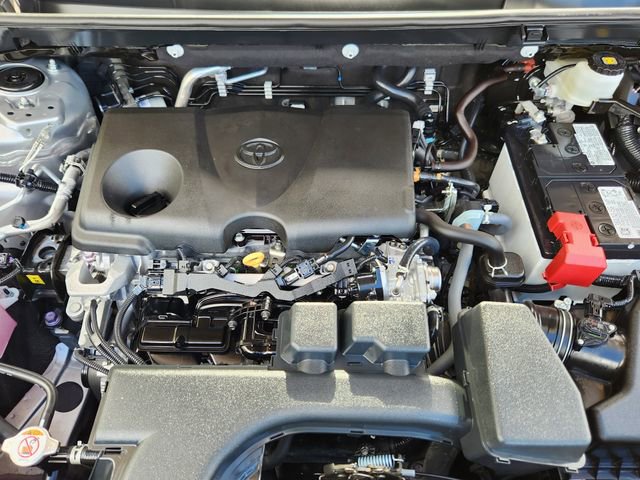 Used 2023 Toyota RAV4 XLE w/ Convenience Package FWD image 11