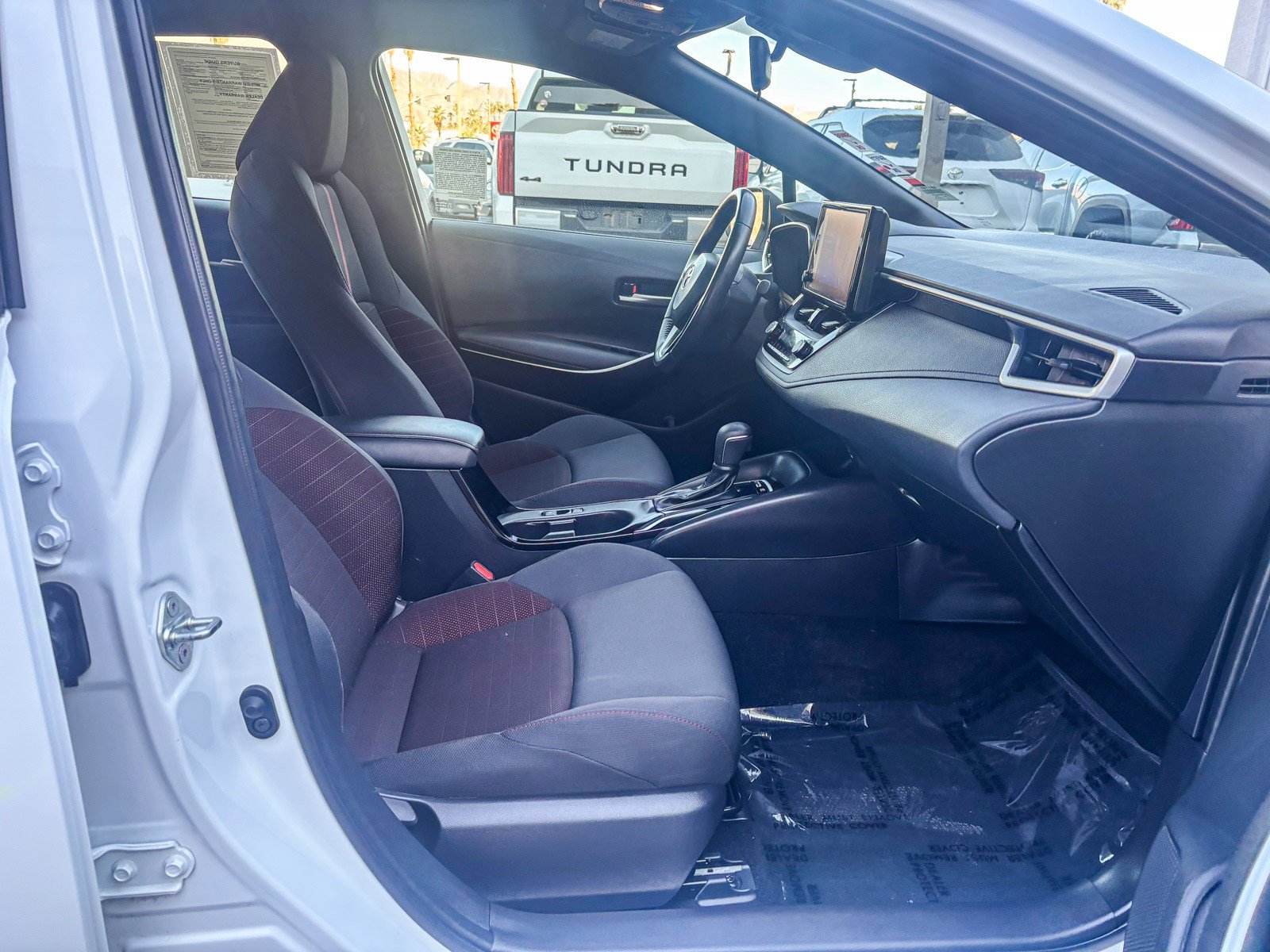 Used 2024 Toyota Corolla SE image 19