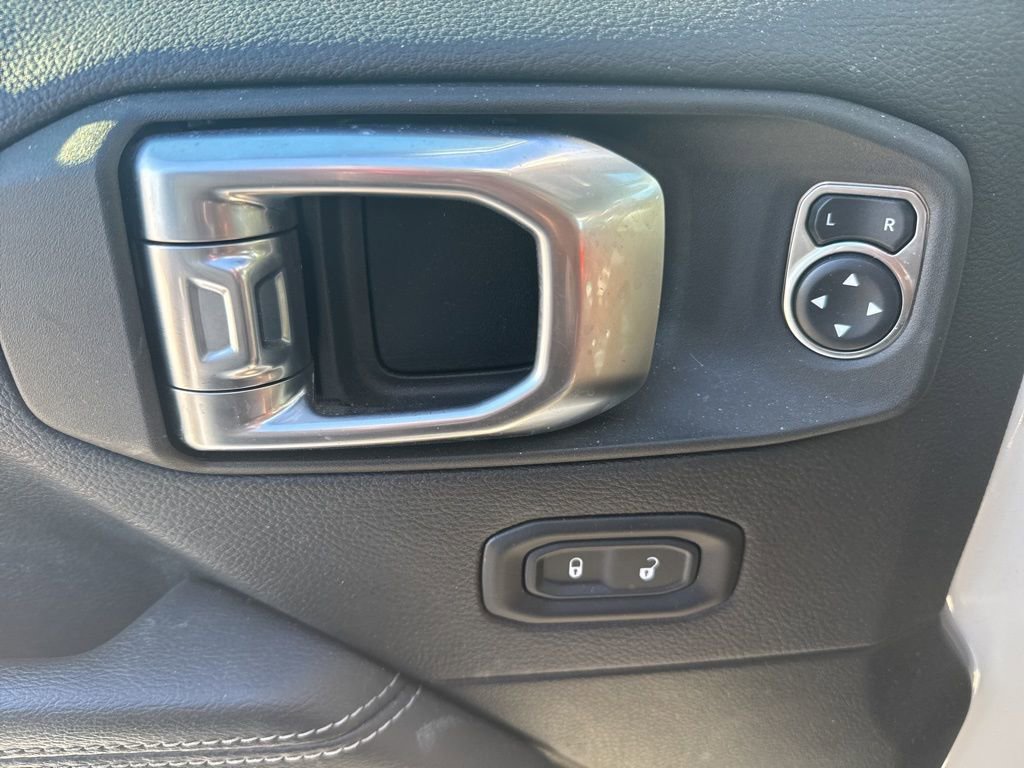 Used 2021 Jeep Wrangler Unlimited Sahara w/ Cold Weather Group image 14