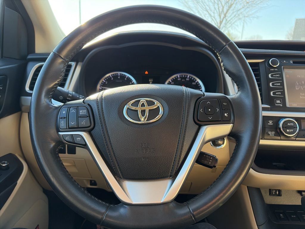 Used 2015 Toyota Highlander Limited image 20