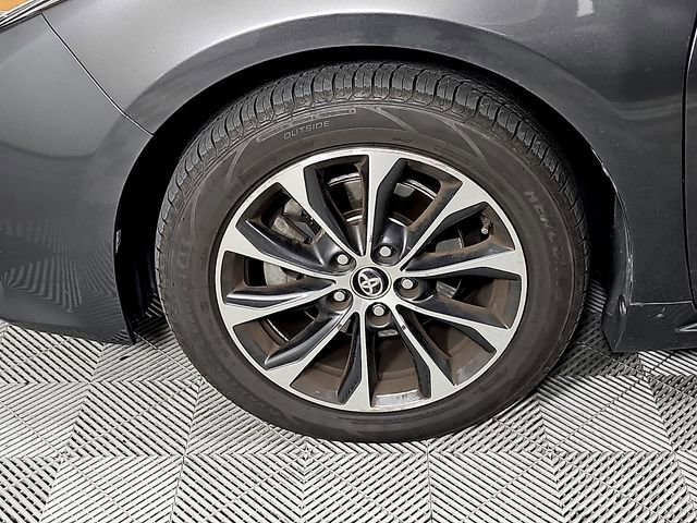 Used 2016 Toyota Avalon XLE image 8
