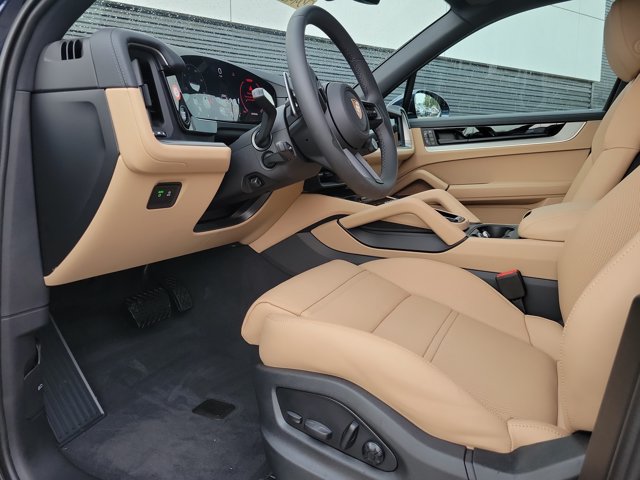 New 2026 Porsche Cayenne AWD/4WD image 5