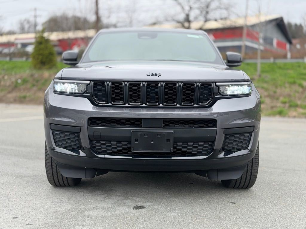 Used 2023 Jeep Grand Cherokee L Laredo AWD/4WD image 10
