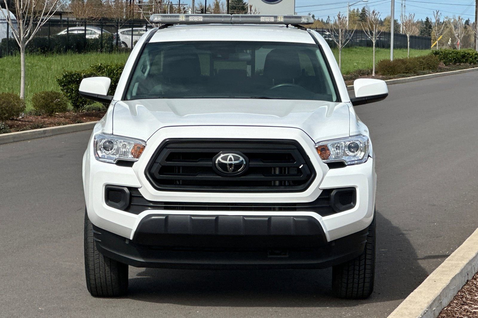 Used 2023 Toyota Tacoma SR AWD/4WD image 8
