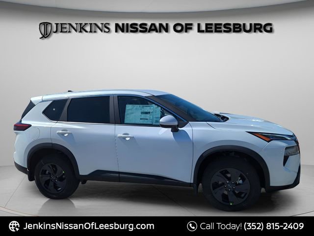 New 2026 Nissan Rogue SV image 2