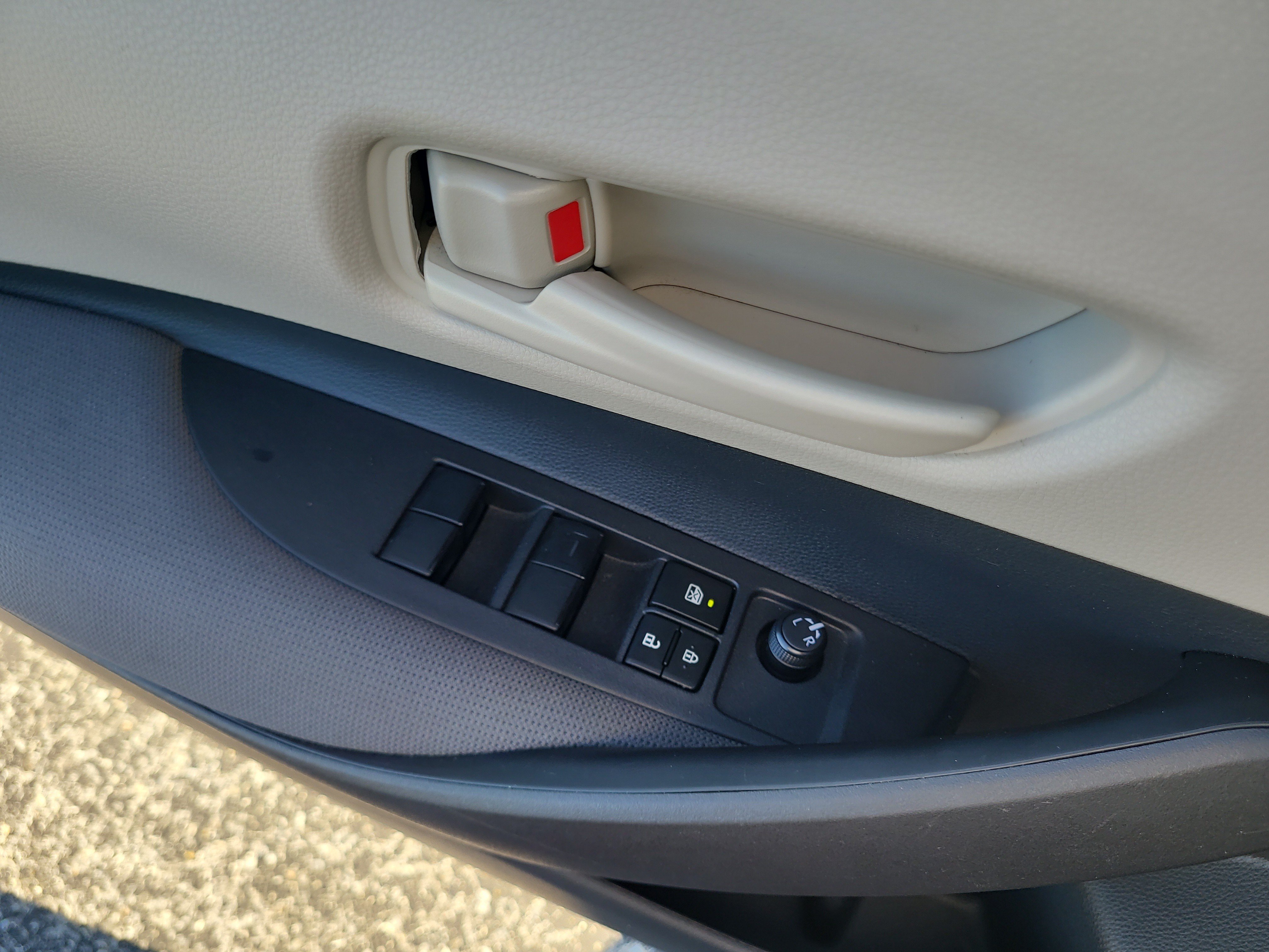 Certified 2025 Toyota Corolla LE FWD image 16