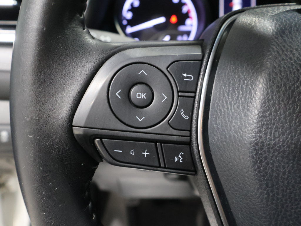 Used 2018 Toyota Camry SE FWD image 31