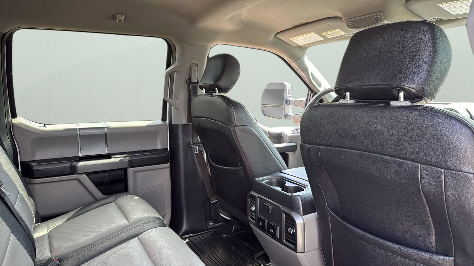 Used 2020 Ford F350 XLT w/ XLT Premium Package image 25