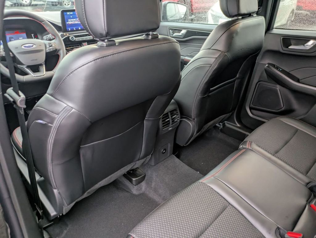 New 2026 Ford Escape ST-Line w/ Cold Weather Package image 41