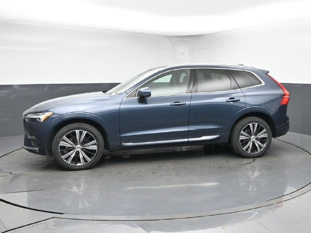 Used 2023 Volvo XC60 B5 Plus w/ Protection Package Premier AWD/4WD image 4