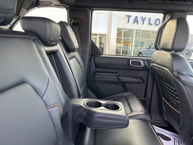 Used 2024 Ford Bronco Badlands image 15