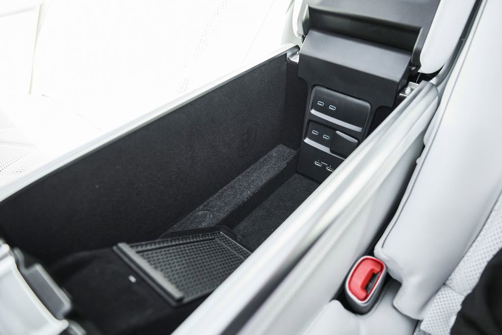 Used 2024 Mercedes-Benz Maybach EQS 680 4MATIC image 59