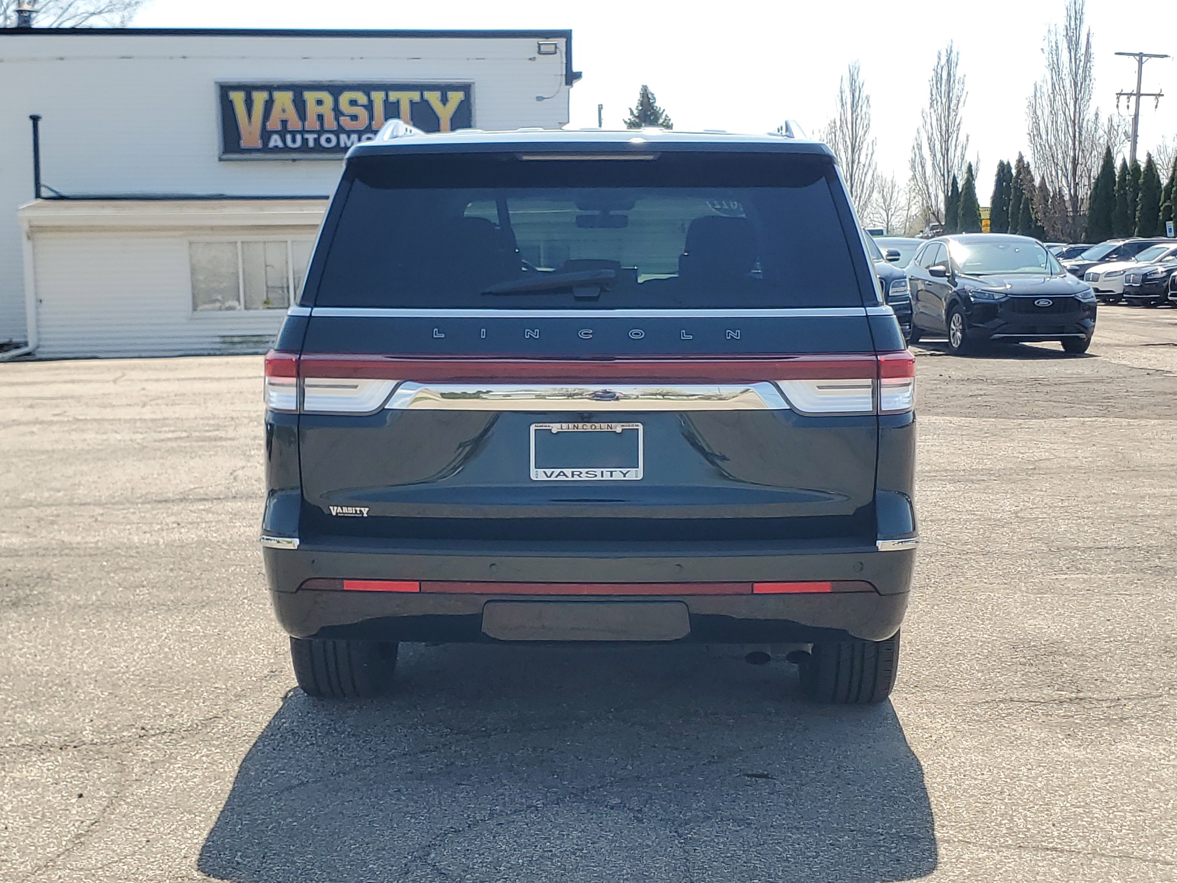 Certified 2022 Lincoln Navigator L Black Label AWD/4WD image 5