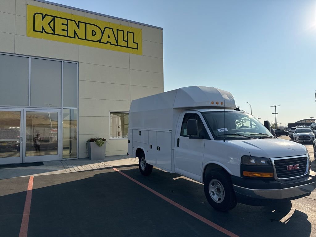 New 2024 GMC Savana 3500 w/ Power Convenience Package RWD image 38