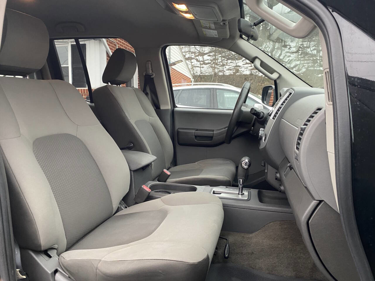 Used 2014 Nissan Xterra S image 25