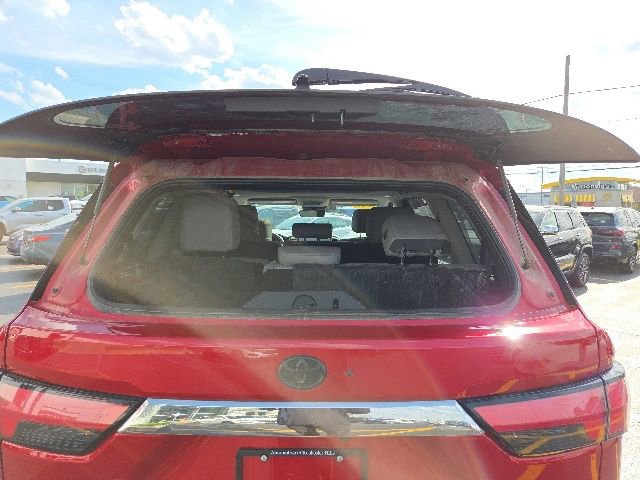 Used 2023 Toyota Sequoia Limited AWD/4WD image 29