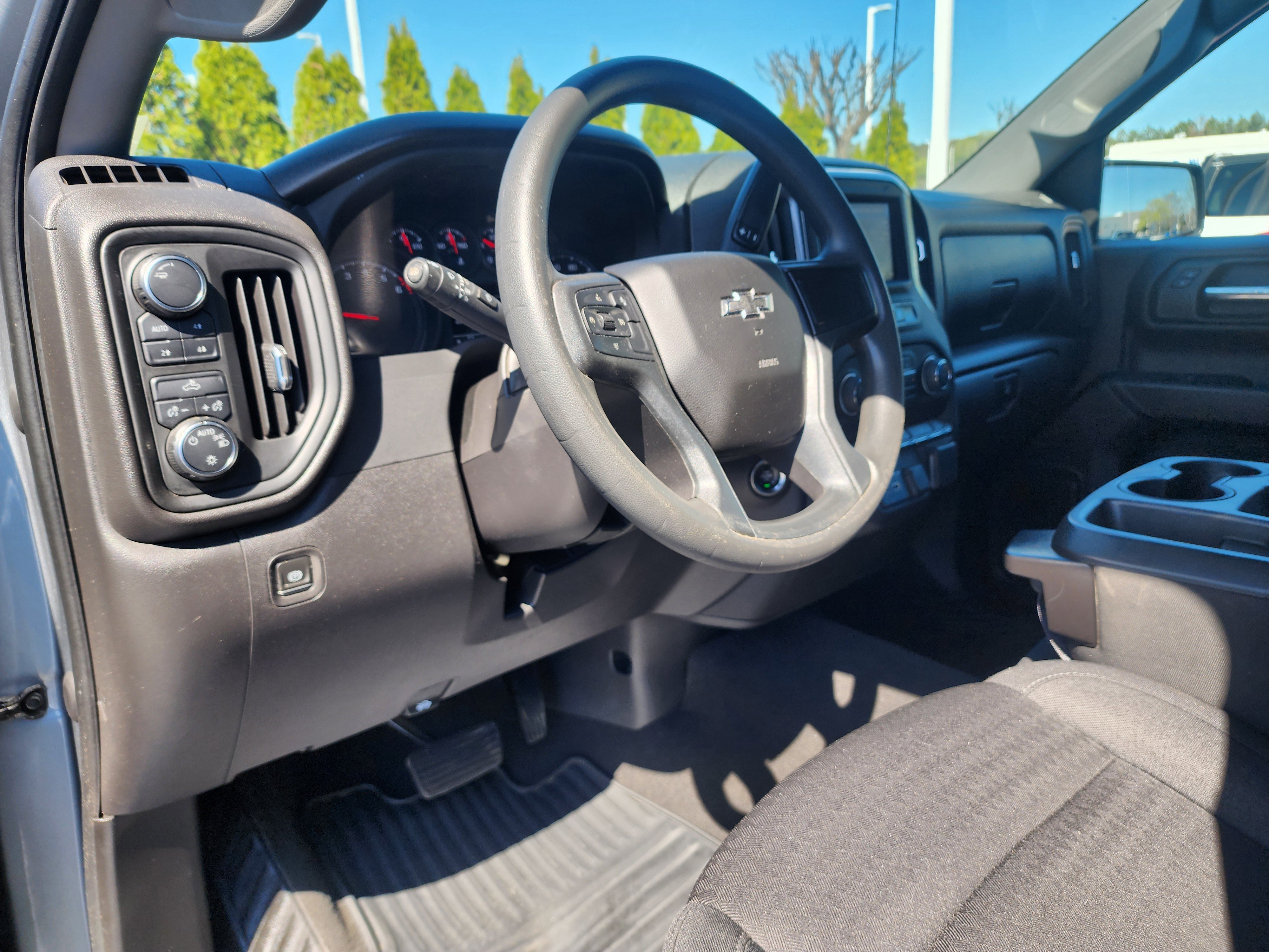 Used 2024 Chevrolet Silverado 1500 Custom Trail Boss AWD/4WD image 23