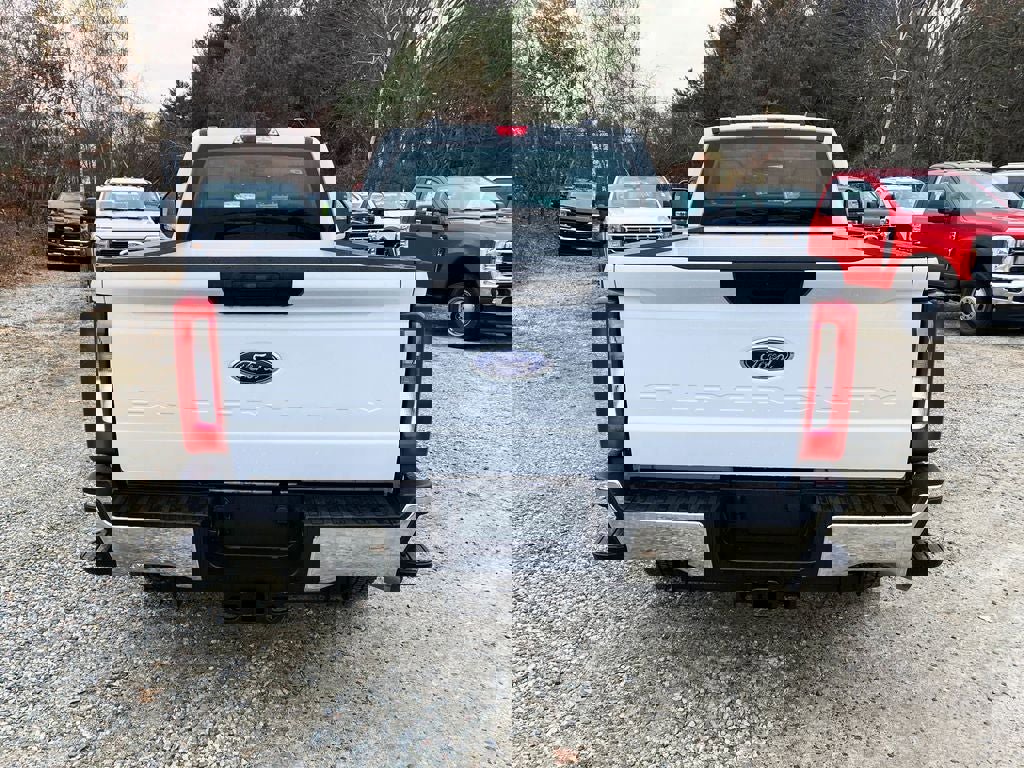New 2026 Ford F250 XL w/ XL Chrome Package image 4