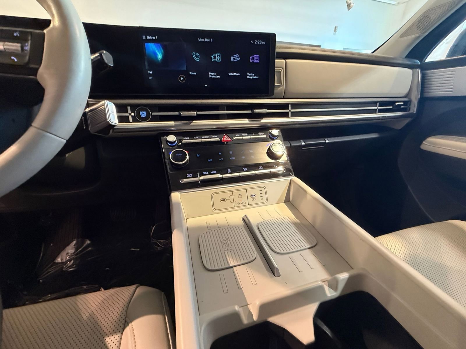 Used 2025 Hyundai Santa Fe SEL image 42