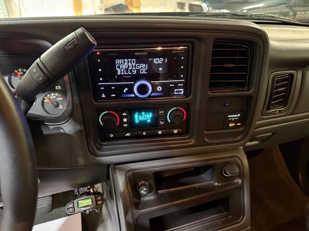 Used 2006 Chevrolet Silverado 2500 LT w/ Heavy-Duty Power Package AWD/4WD image 22