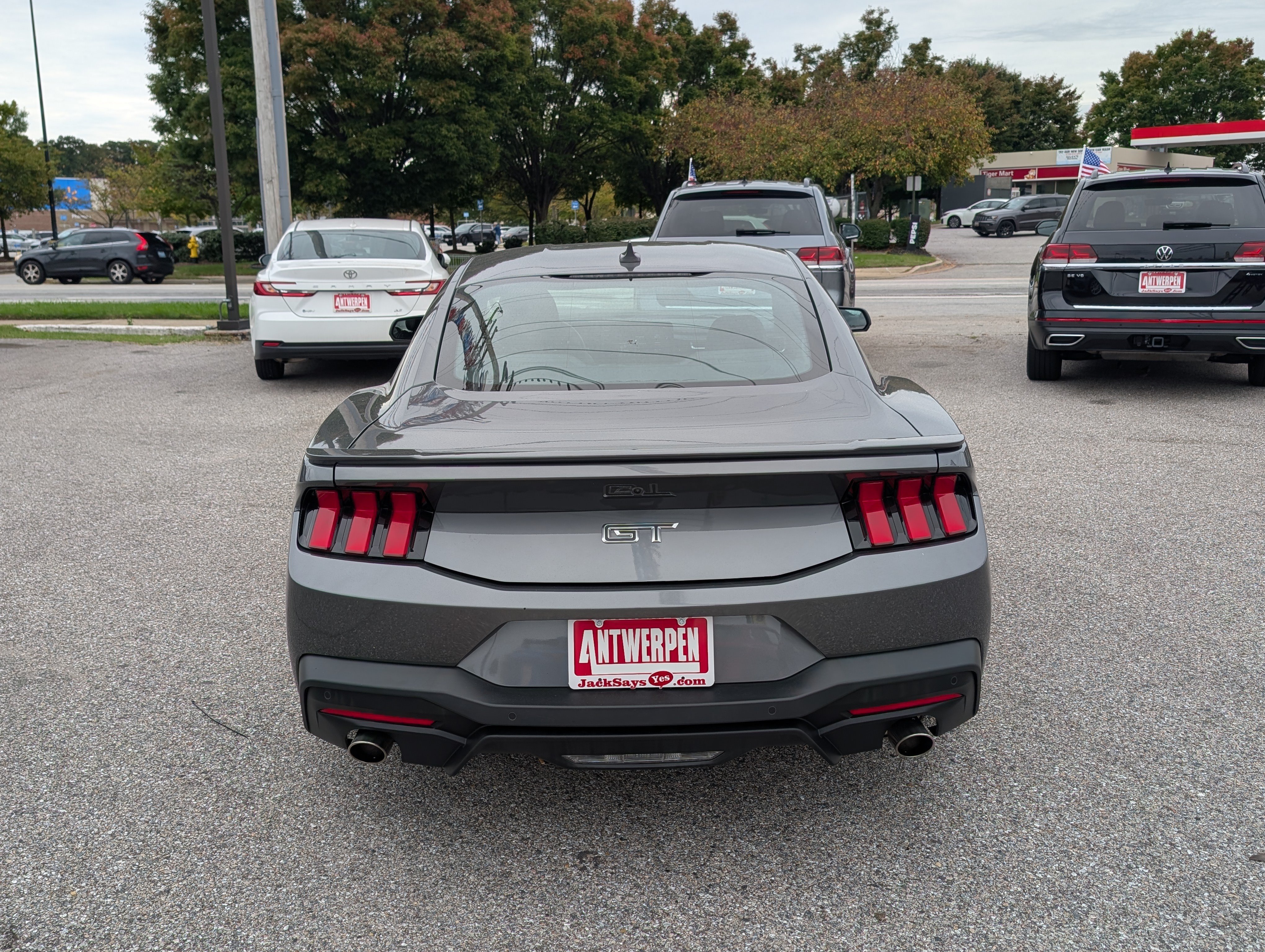 Used 2024 Ford Mustang GT Premium RWD image 4