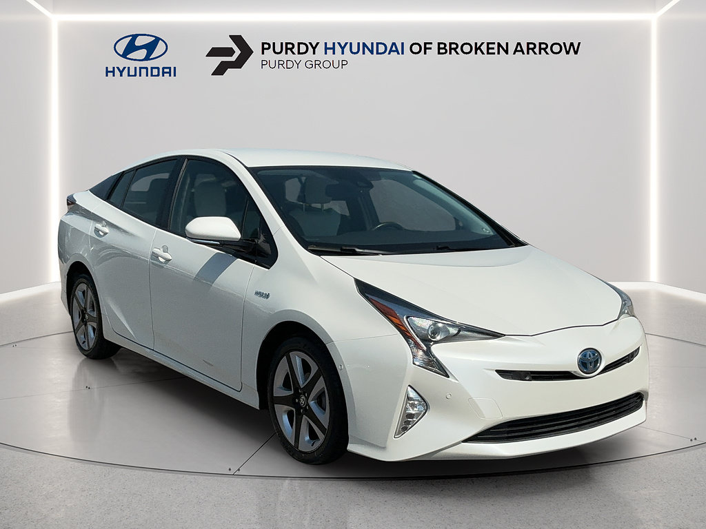 Used 2017 Toyota Prius Four Touring w/ Premium Convenience Package FWD image 1