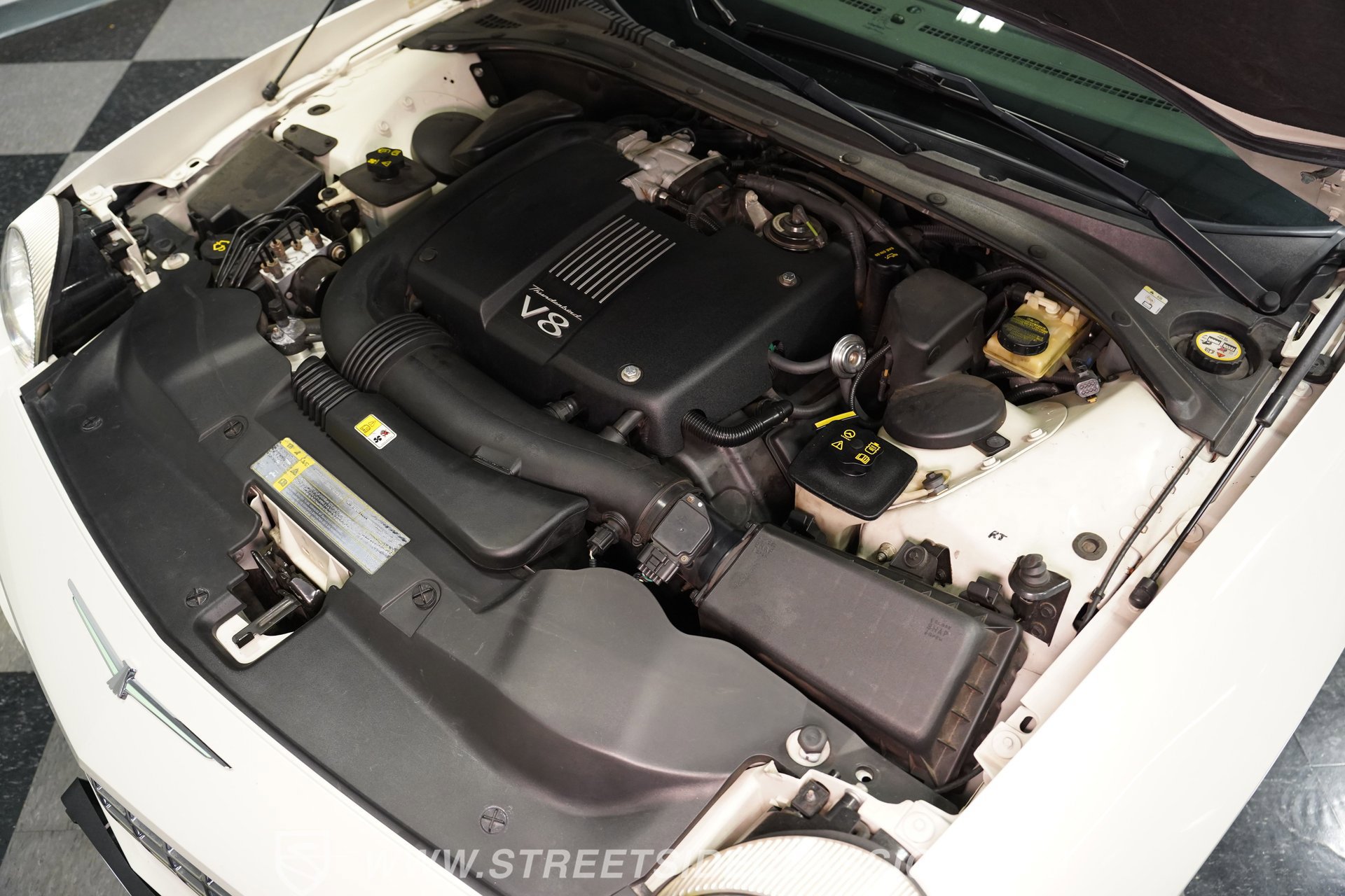 Used 2002 Ford Thunderbird image 31