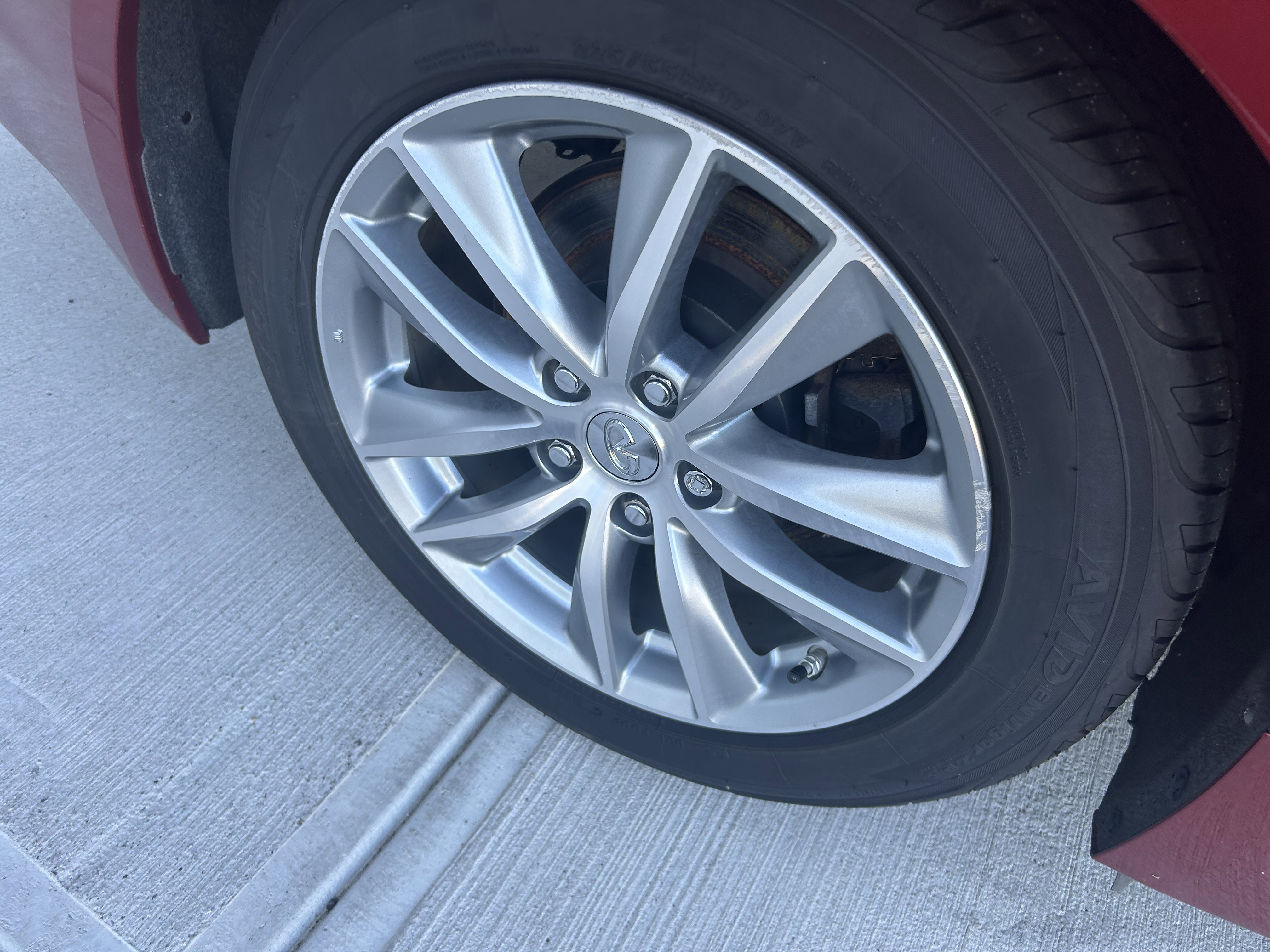 Used 2016 INFINITI Q50 Premium w/ Driver Assistance Package image 27