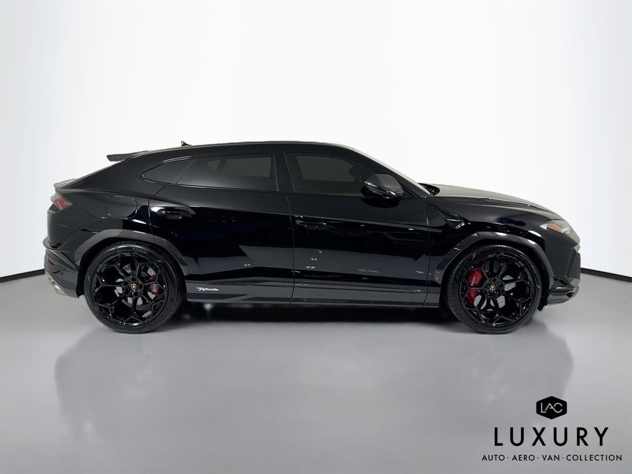 Used 2023 Lamborghini Urus Performante image 5