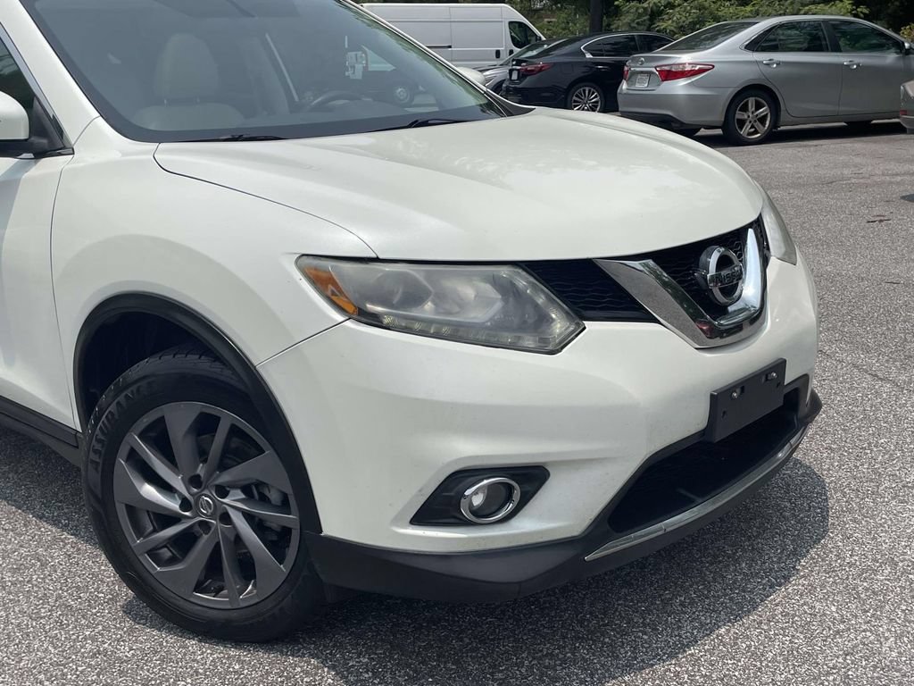 Used 2016 Nissan Rogue SL w/ SL Premium Package FWD image 9