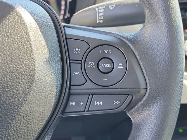 Used 2026 Toyota Corolla LE image 31