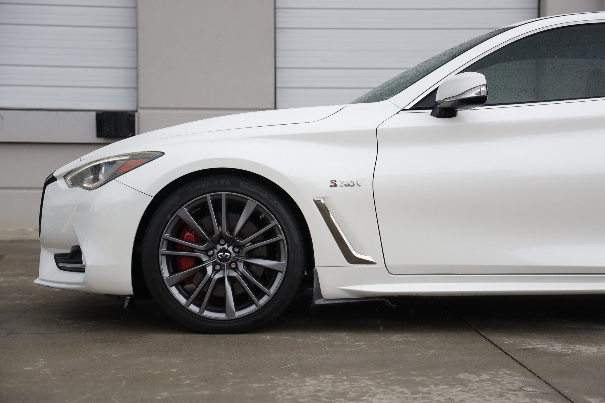 Used 2017 INFINITI Q60 Red Sport 400 RWD image 27