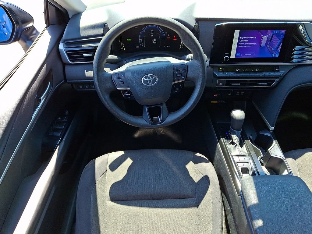 Used 2025 Toyota Camry LE FWD image 11