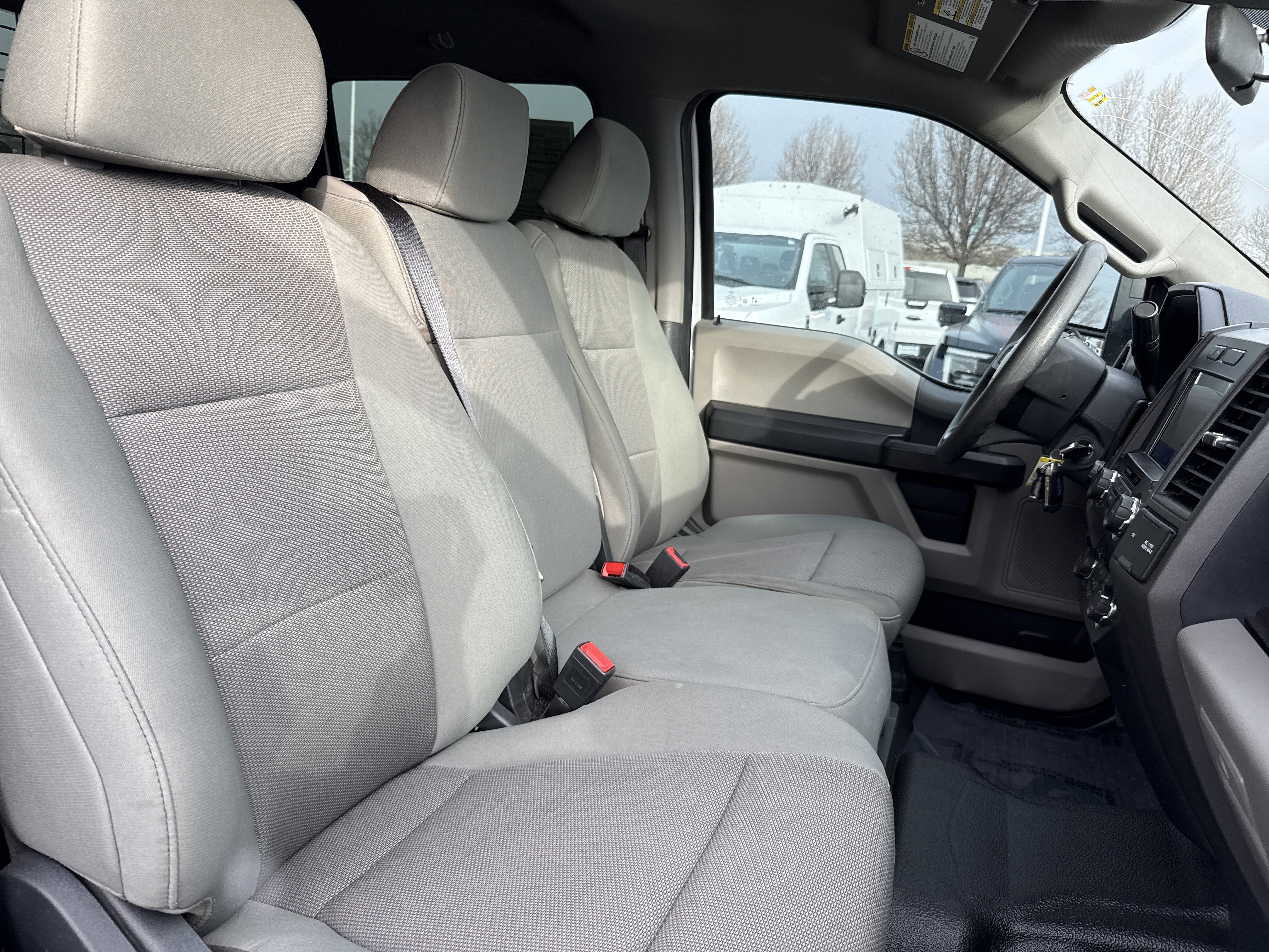 Certified 2022 Ford F350 XL w/ Power Equipment Group image 27