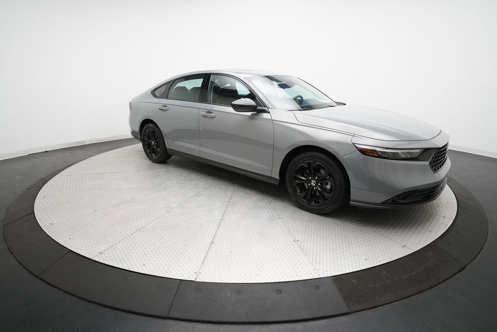 Certified 2025 Honda Accord SE image 36