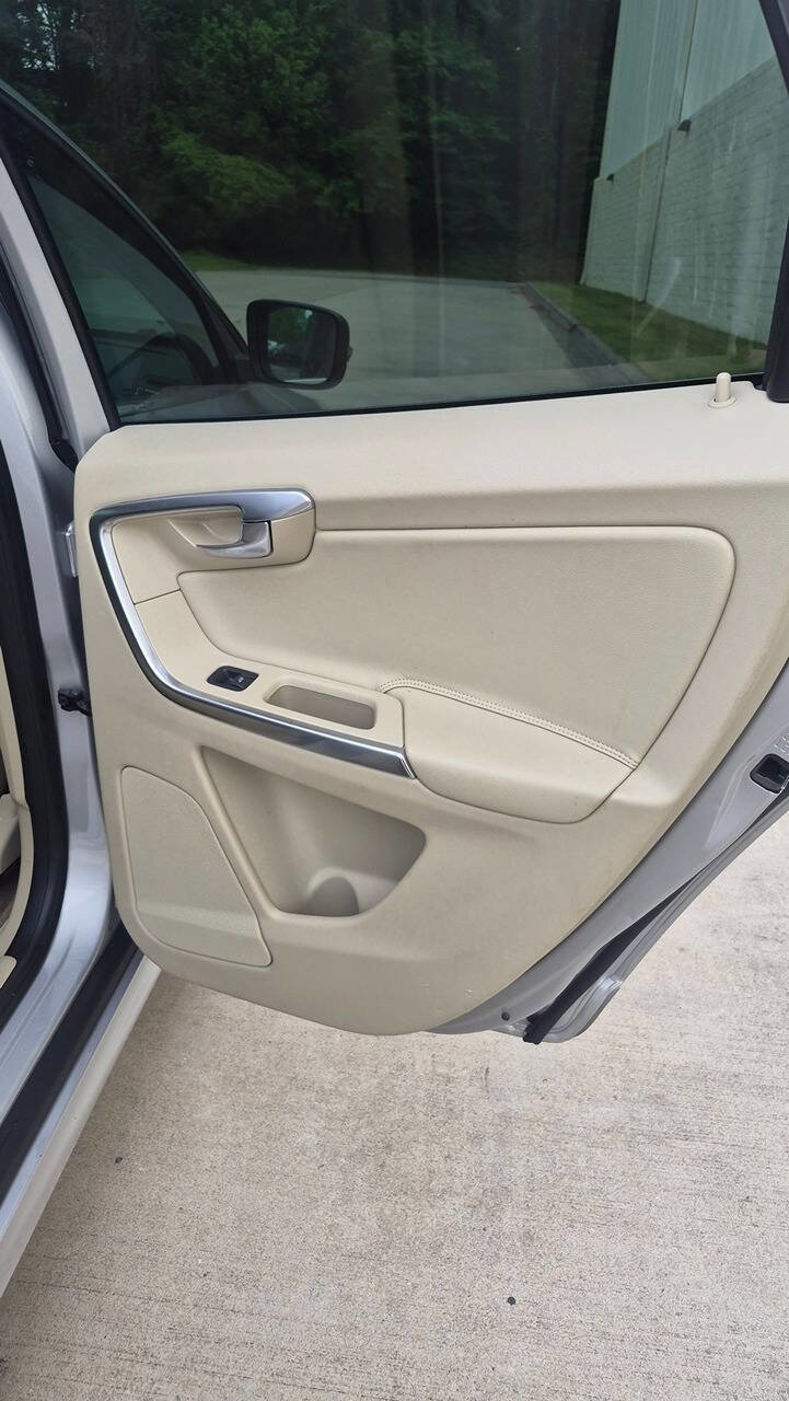 Used 2015 Volvo XC60 T5 Platinum FWD image 55
