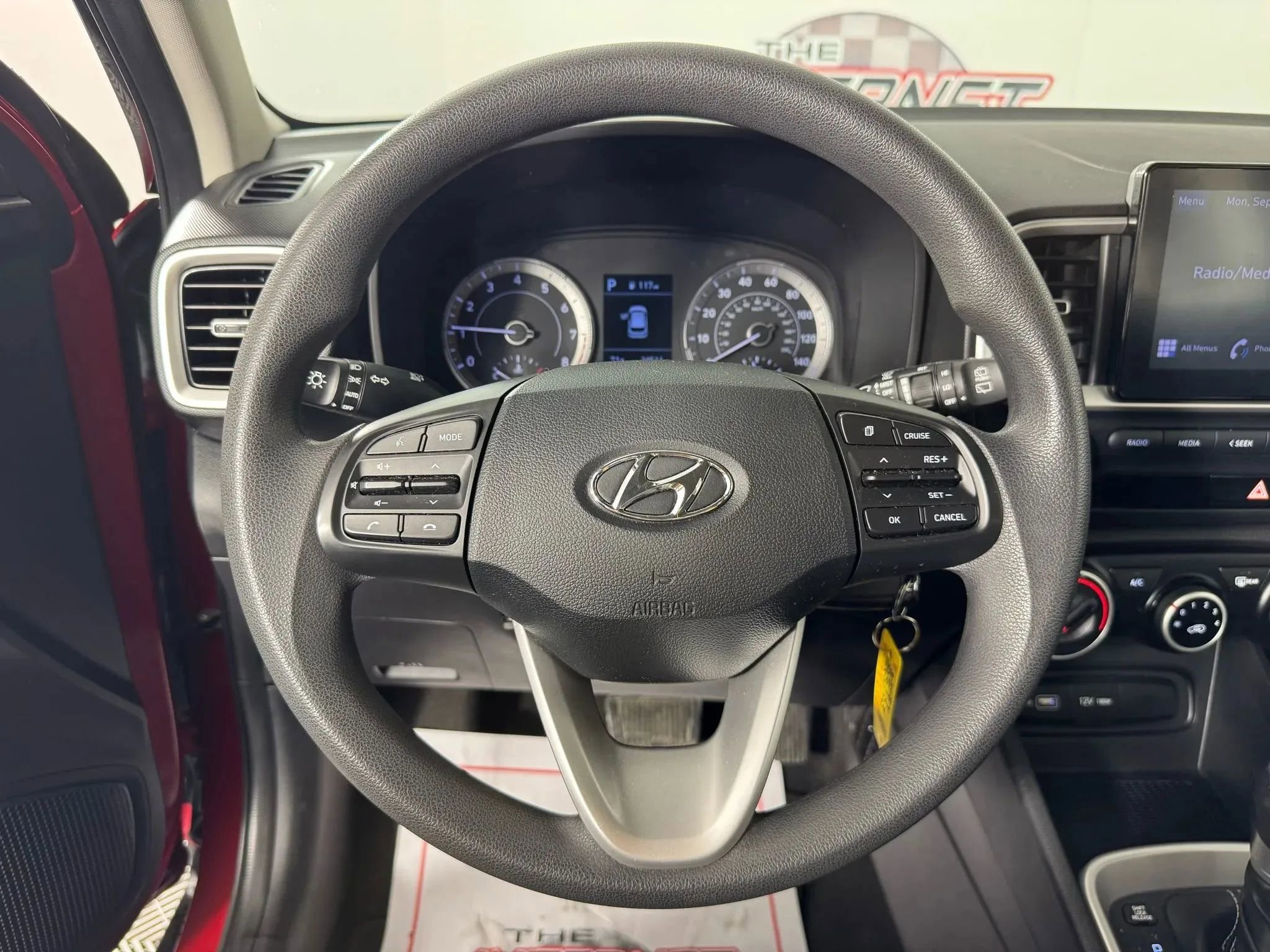 Used 2022 Hyundai Venue SE w/ Cargo Package image 26