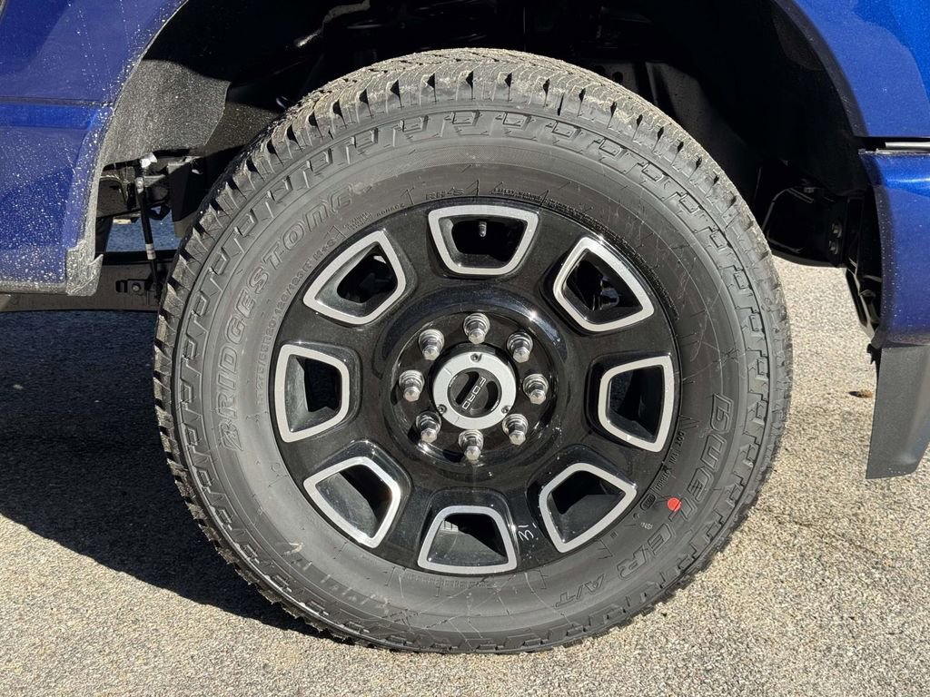 New 2026 Ford F350 Platinum w/ FX4 Off-Road Package image 26