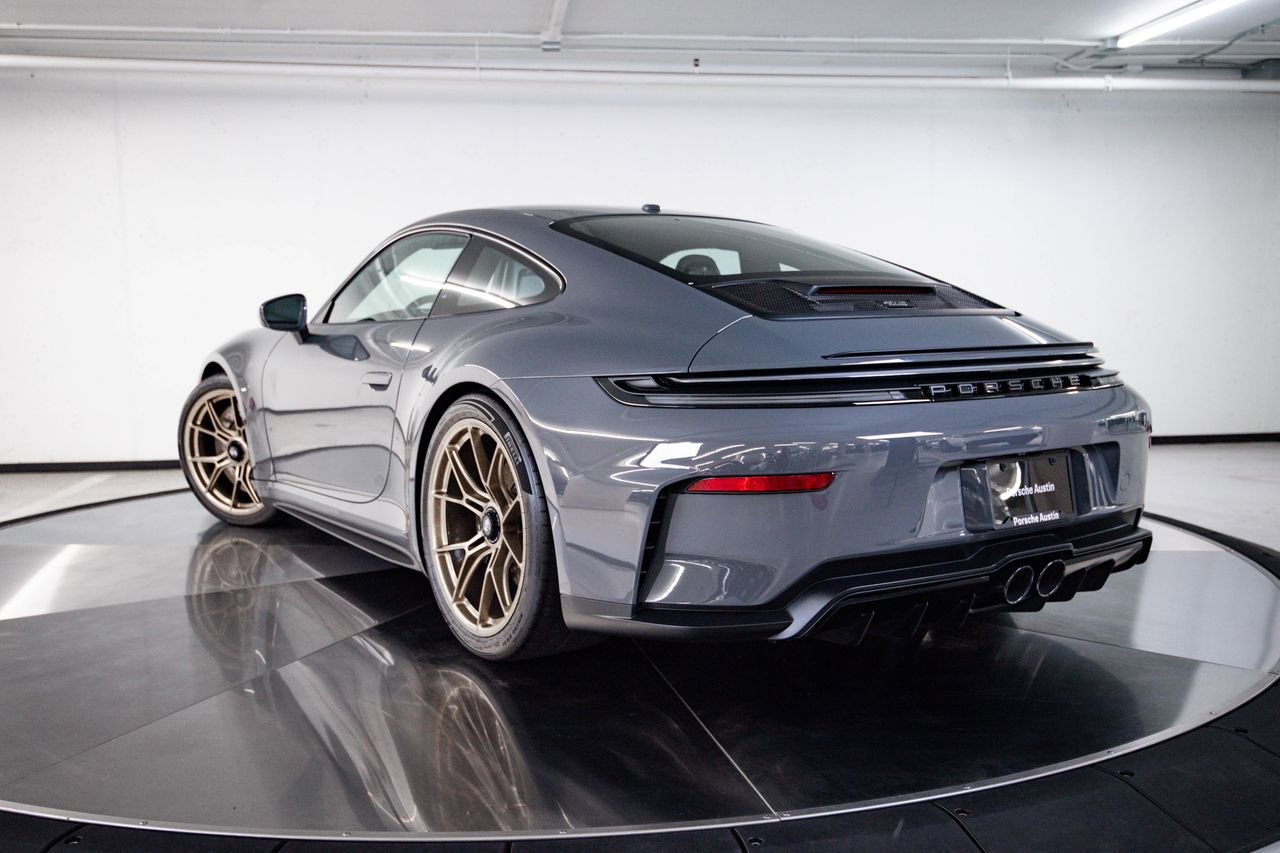 New 2026 Porsche 911 GT3 image 3