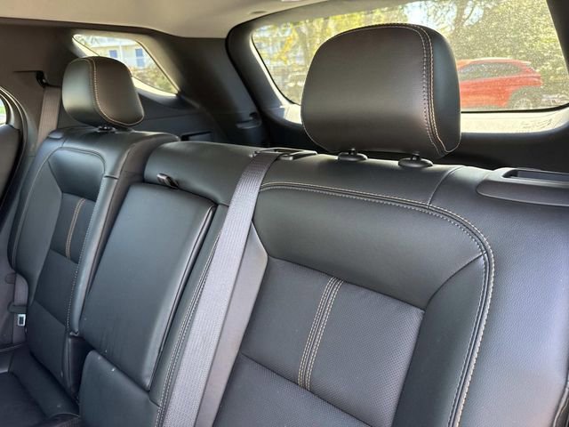 Used 2023 Chevrolet Equinox Premier FWD image 19