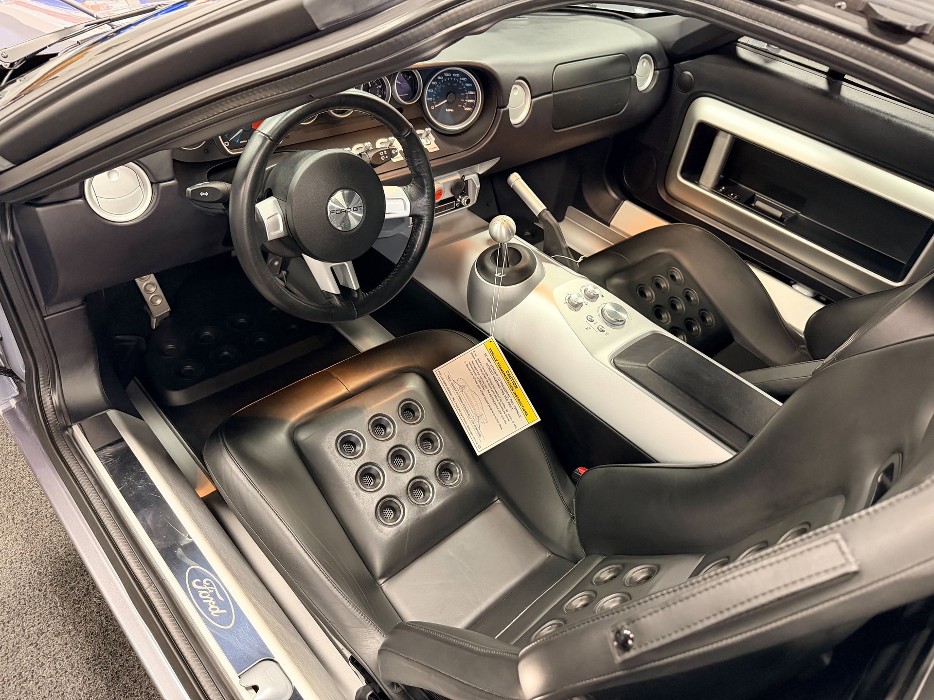 Used 2006 Ford GT image 20