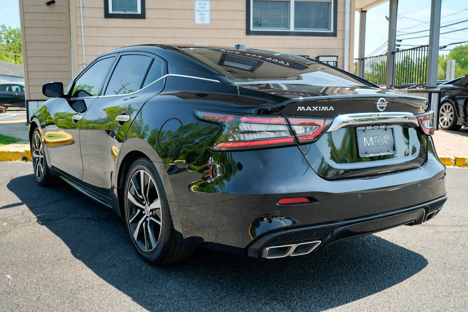 Used 2022 Nissan Maxima SV w/ Floor Mat Group FWD image 7