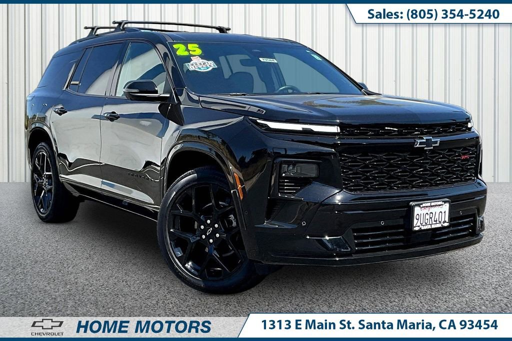 Used 2025 Chevrolet Traverse RS w/ LPO, Floor Liner Package image 1
