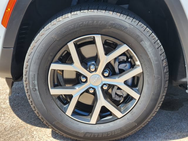 Certified 2023 Jeep Grand Cherokee L Limited w/ Luxury Tech Group II AWD/4WD image 10