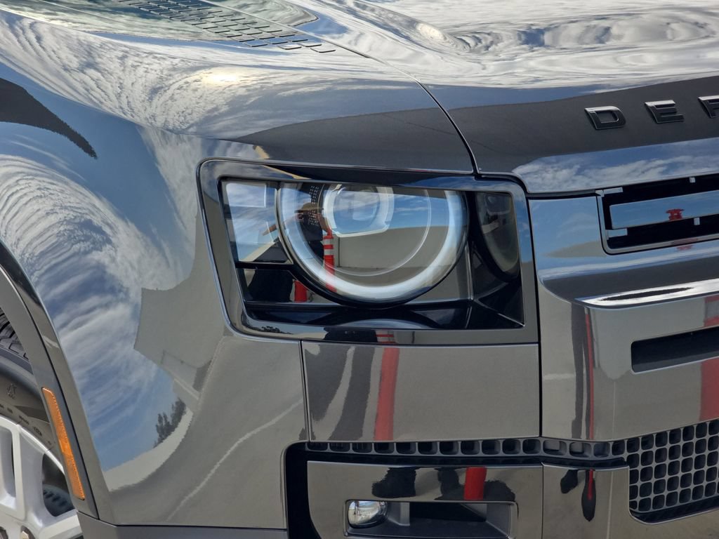 New 2026 Land Rover Defender 110 S AWD/4WD image 33